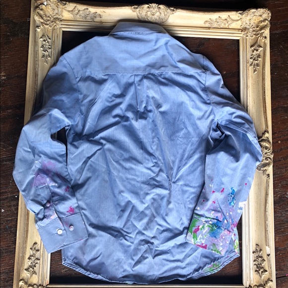 Button down - Picture 3 of 3